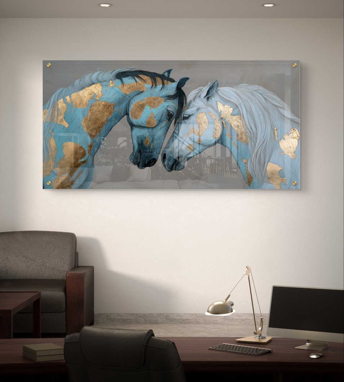 זוג סוסים בכחול וזהב על זכוכית – תמונת זכוכית יוקרתית לסלון | GX4172