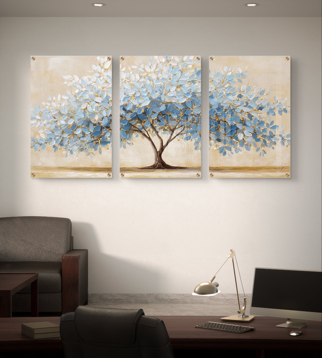 סט שלישייה של תמונות זכוכית עם עץ אבסטרקטי רחב בגווני תכלת, שמנת וזהב בעיצוב מודרני ורגוע