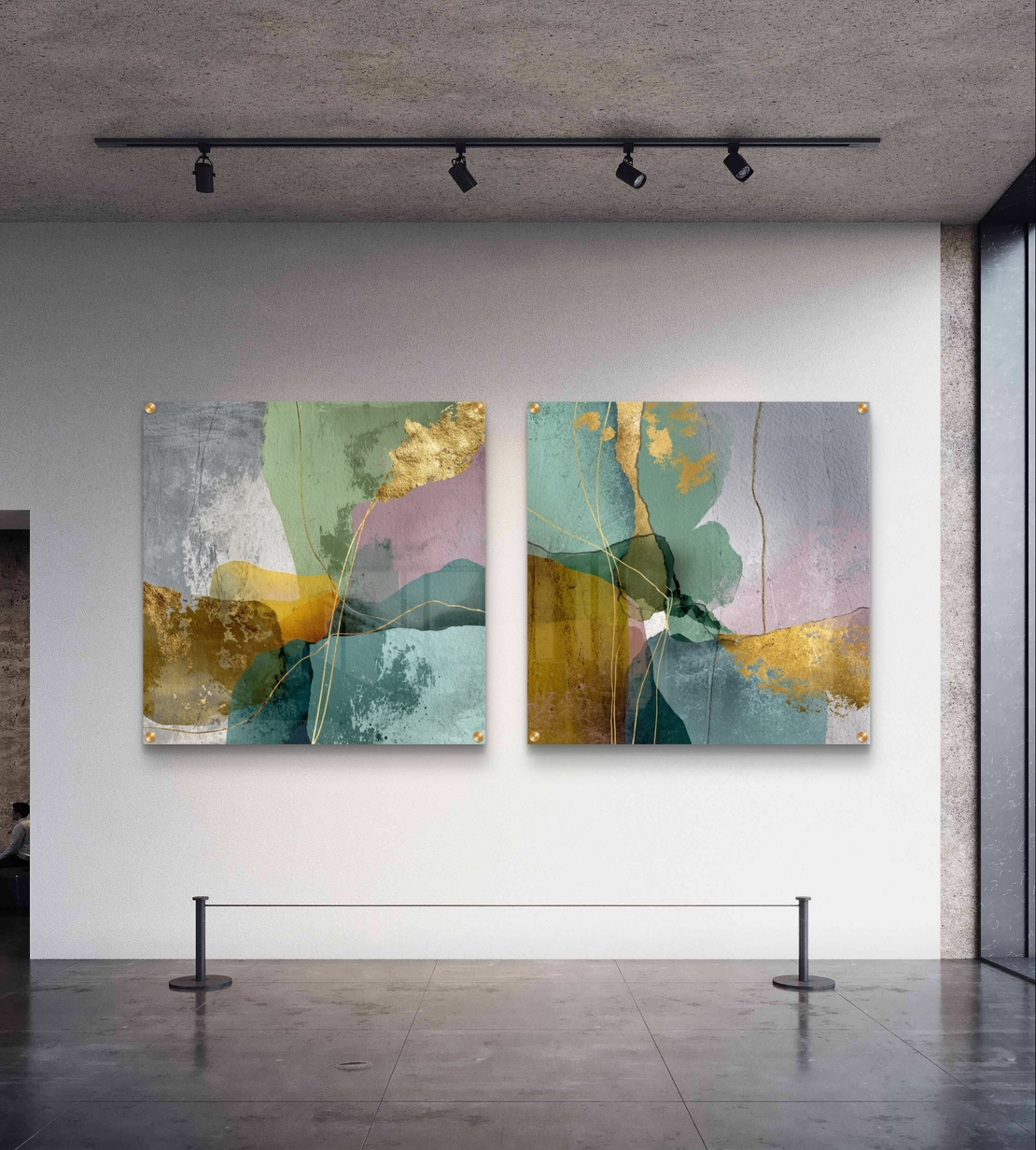 סט תמונות זכוכית מרובעות בגווני ירוק, טורקיז, ורוד וזהב בעיצוב אבסטרקטי – תכשיט לבית