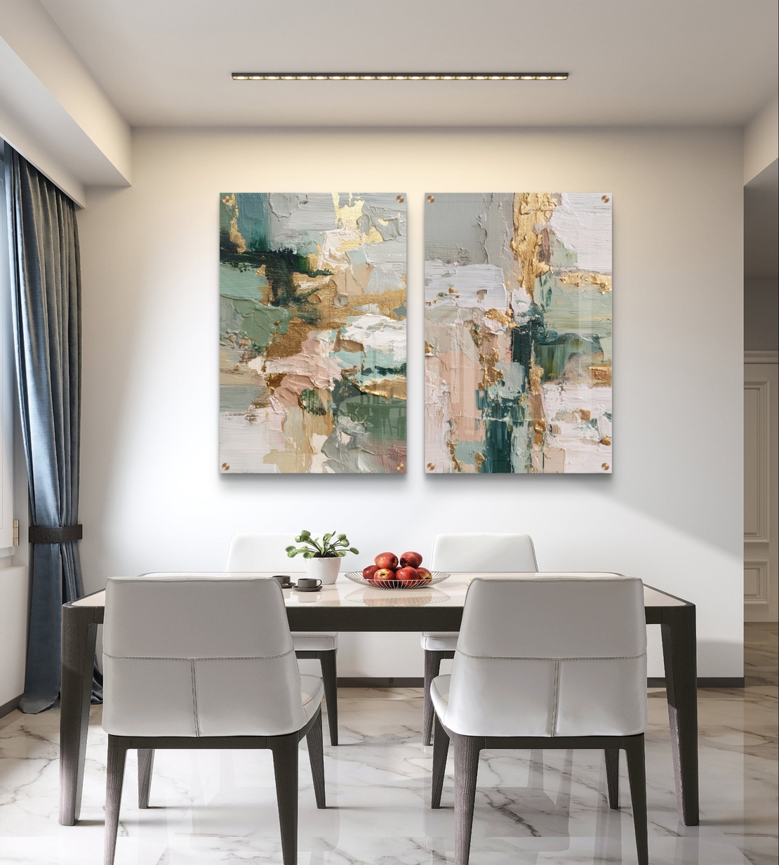 זוג תמונות זכוכית אבסטרקטיות בגווני ירוק, בז’ וזהב בעיצוב מודרני ויוקרתי לבית