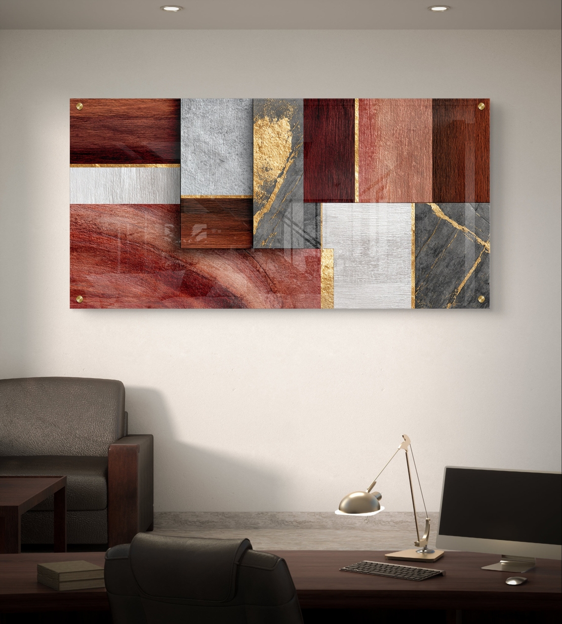 תמונת זכוכית לרוחב בעיצוב אבסטרקטי עם בלוקים גיאומטריים בגווני בורדו, חום, אפור ונגיעות זהב בהדפסה חלקה