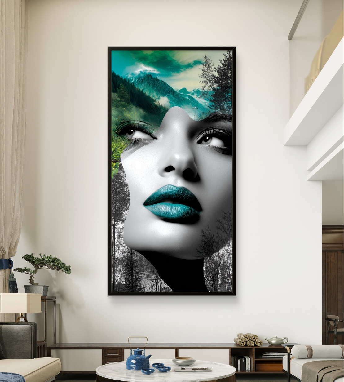 תמונה לאורך לקיר גבוה עם שפתיים טורקיז ונוף הרים ירוק.