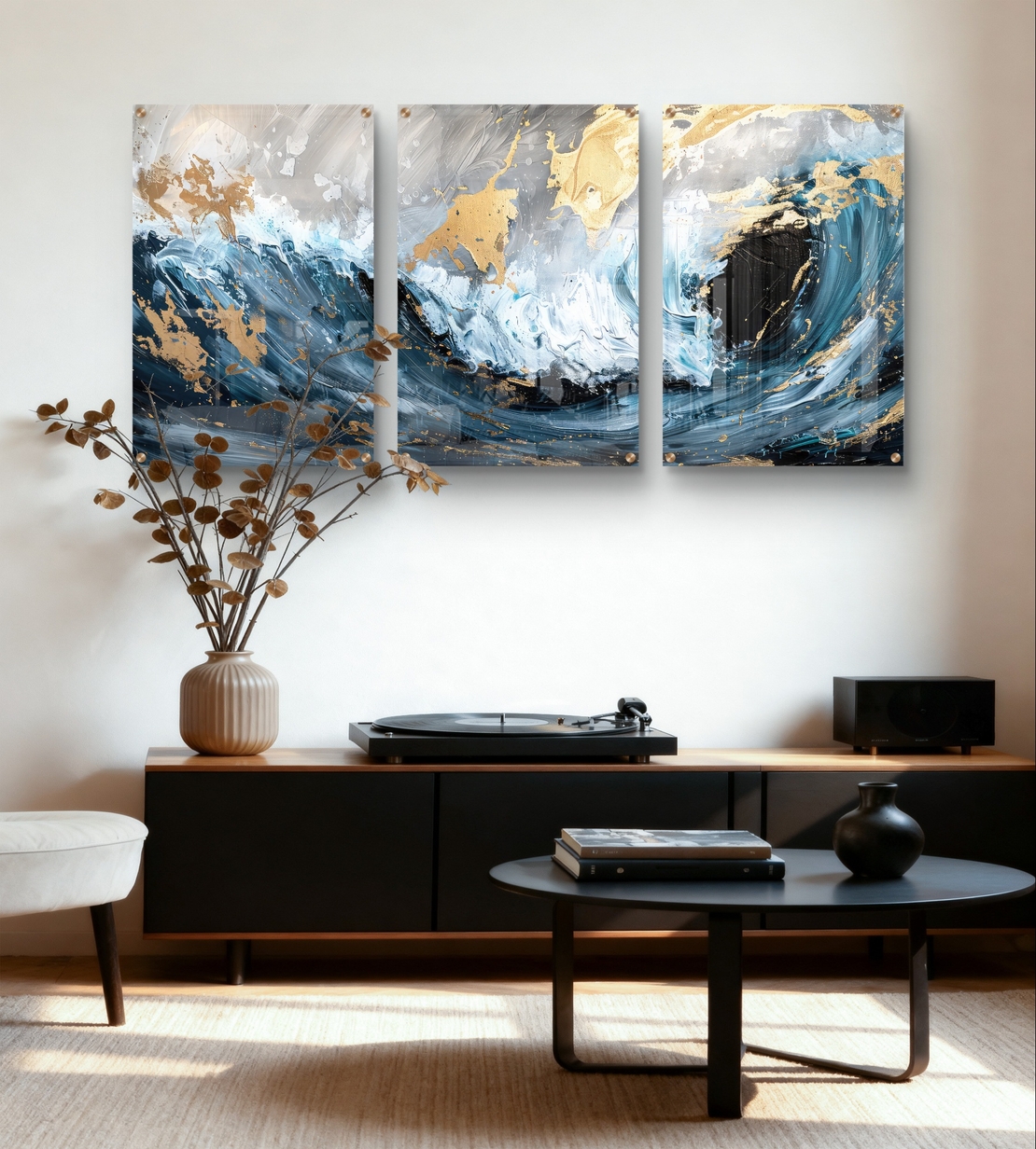 שלשת תמונות זכוכית גלים אבסטרקטיים בכחול, לבן וזהב – דגם GG5472