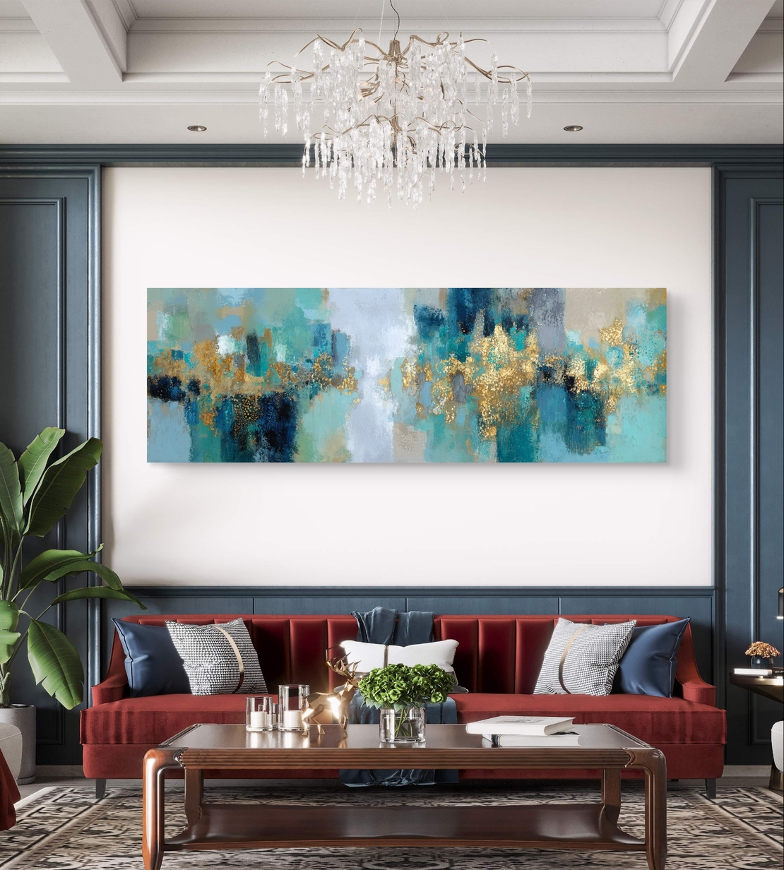 קנבס מודרני גדול עם אפקט שכבות צבע וזהב במרכז.