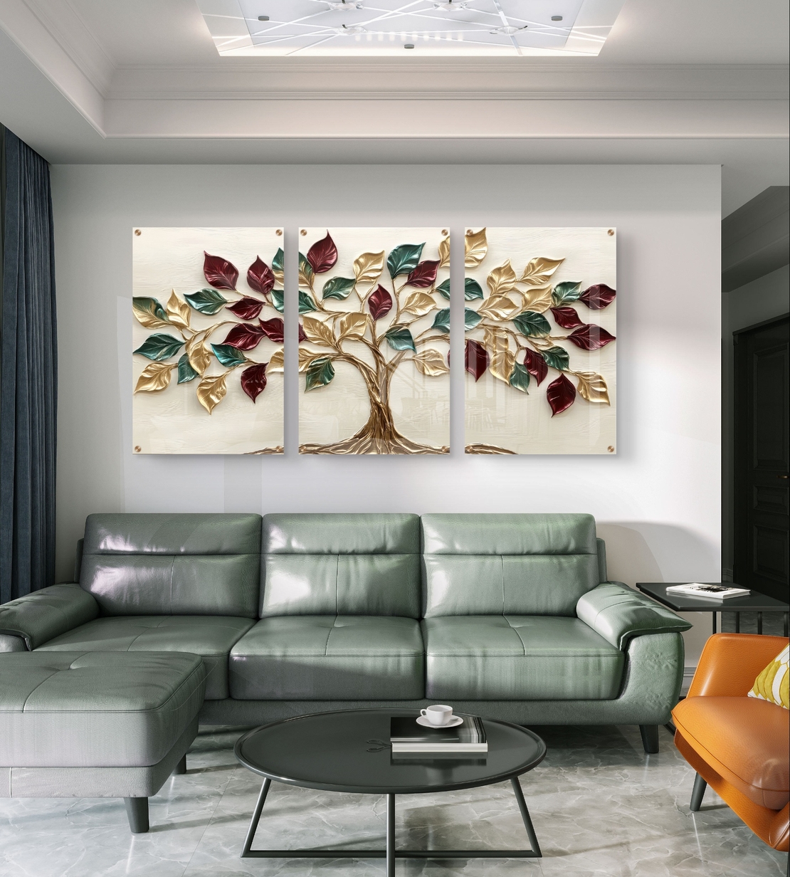 תמונת זכוכית שלישייה עם עץ חיים ועלים בגווני זהב, ירוק ובורדו בעיצוב יוקרתי לבית