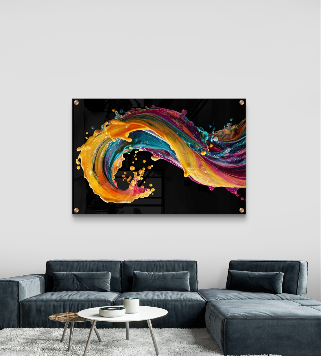 תמונת זכוכית אבסטרקטית עם גל צבעוני דינמי בגווני זהב, טורקיז וורוד בעיצוב מודרני