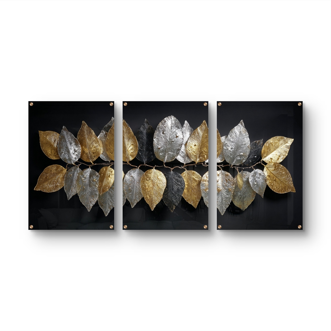 תמונת זכוכית שלשה עם עלים מוזהבים וכסופים על רקע שחור – תכשיט לבית