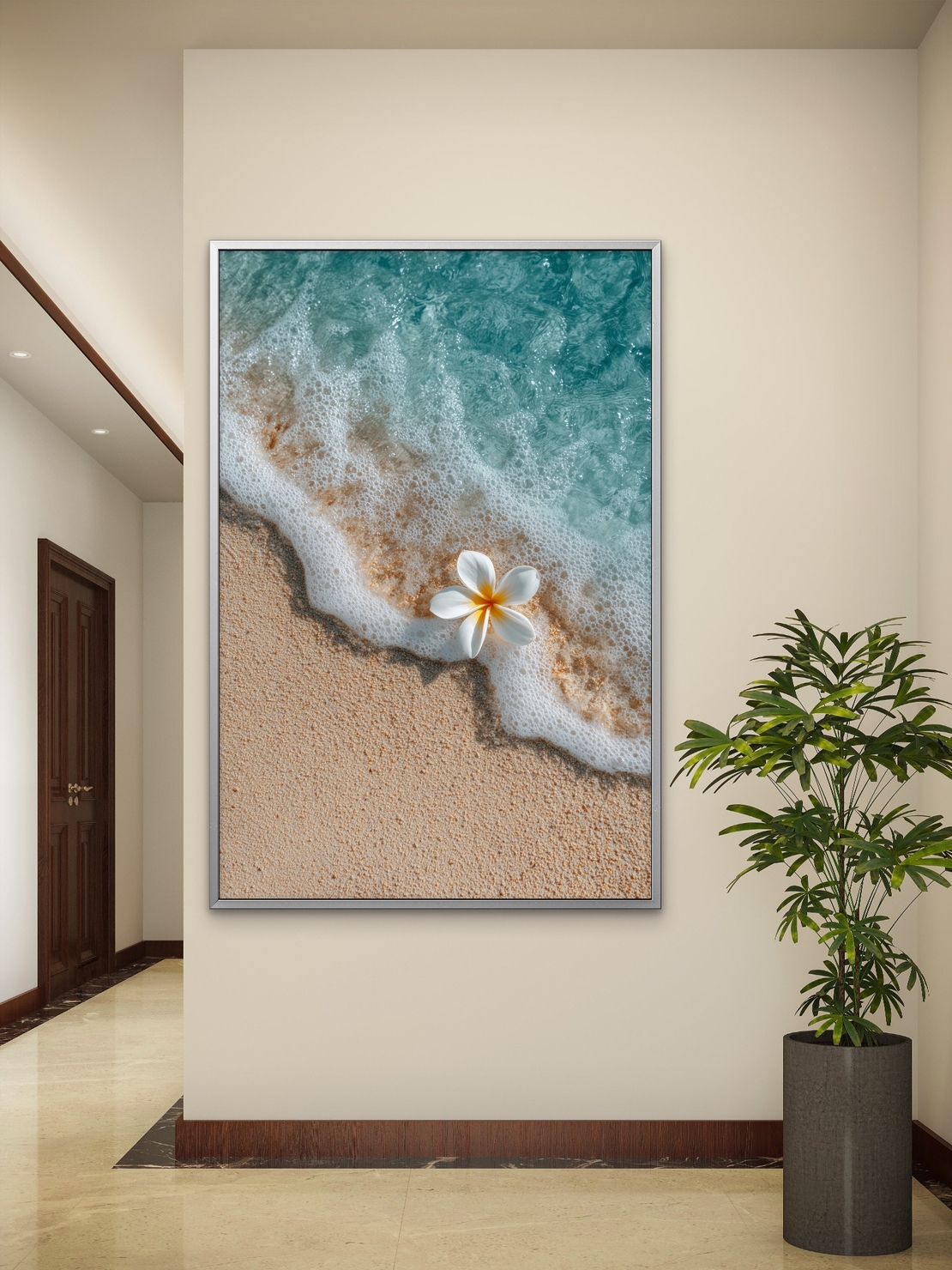 תמונת קנבס של פרח לבן על שפת הים עם גלים טורקיז עדינים – קולקציית NEXTGEN BY BAR