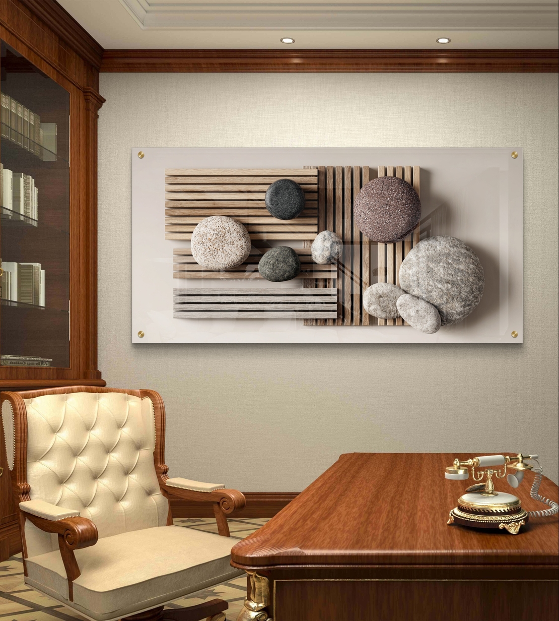 תמונת זכוכית אופקית עם אבנים מעוגלות ולוחות עץ בעיצוב טבעי-מינימליסטי בהדפסה חלקה