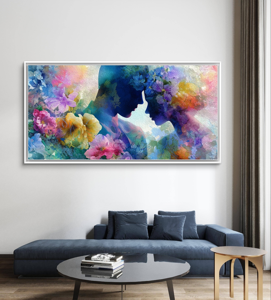 אמנות קיר מודרנית של זוג משתלב בפריחה צבעונית.