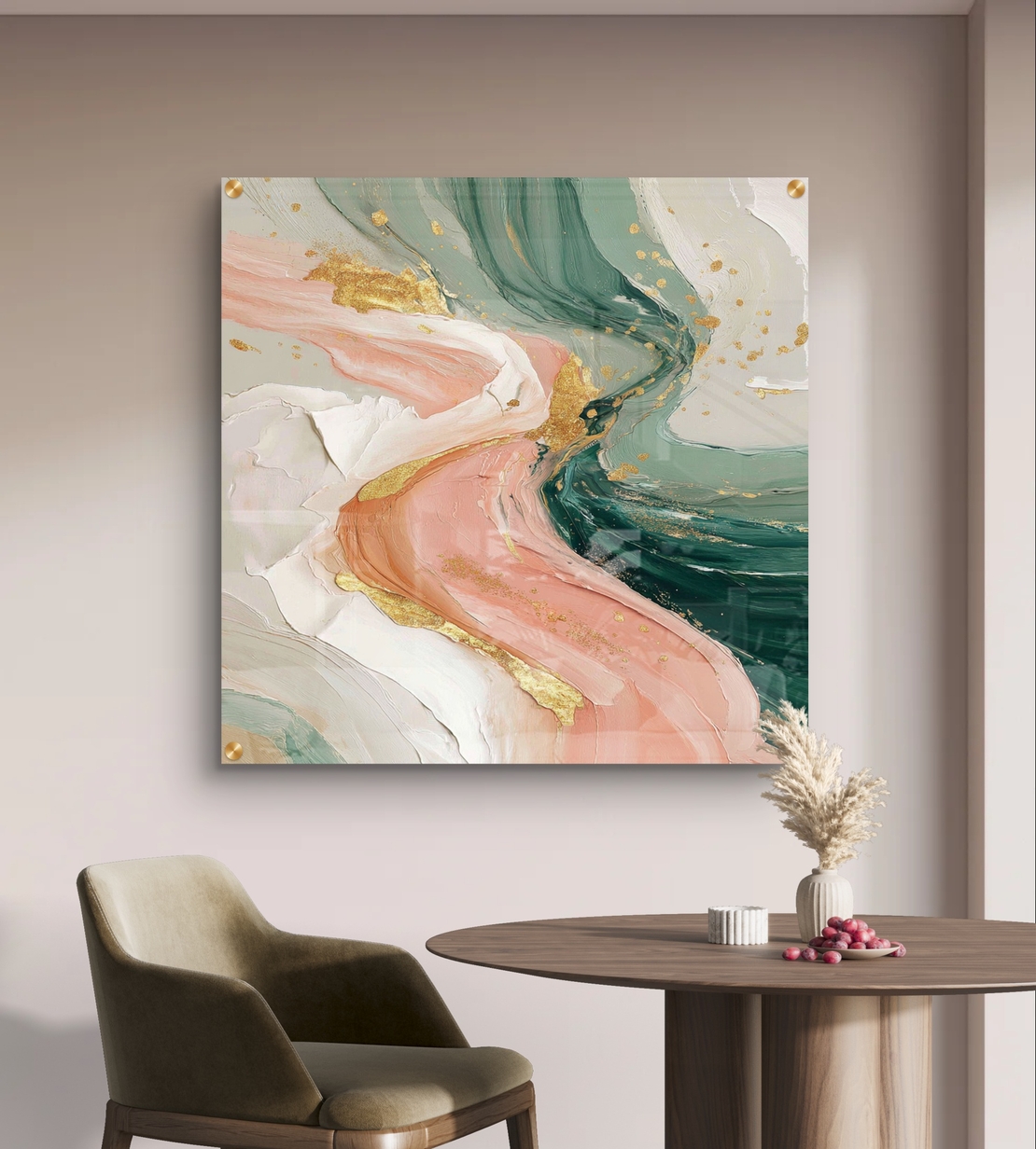 תמונת זכוכית אבסטרקטית מרובעת בגווני ירוק מרווה ורוד עם נגיעות זהב בעיצוב יוקרתי