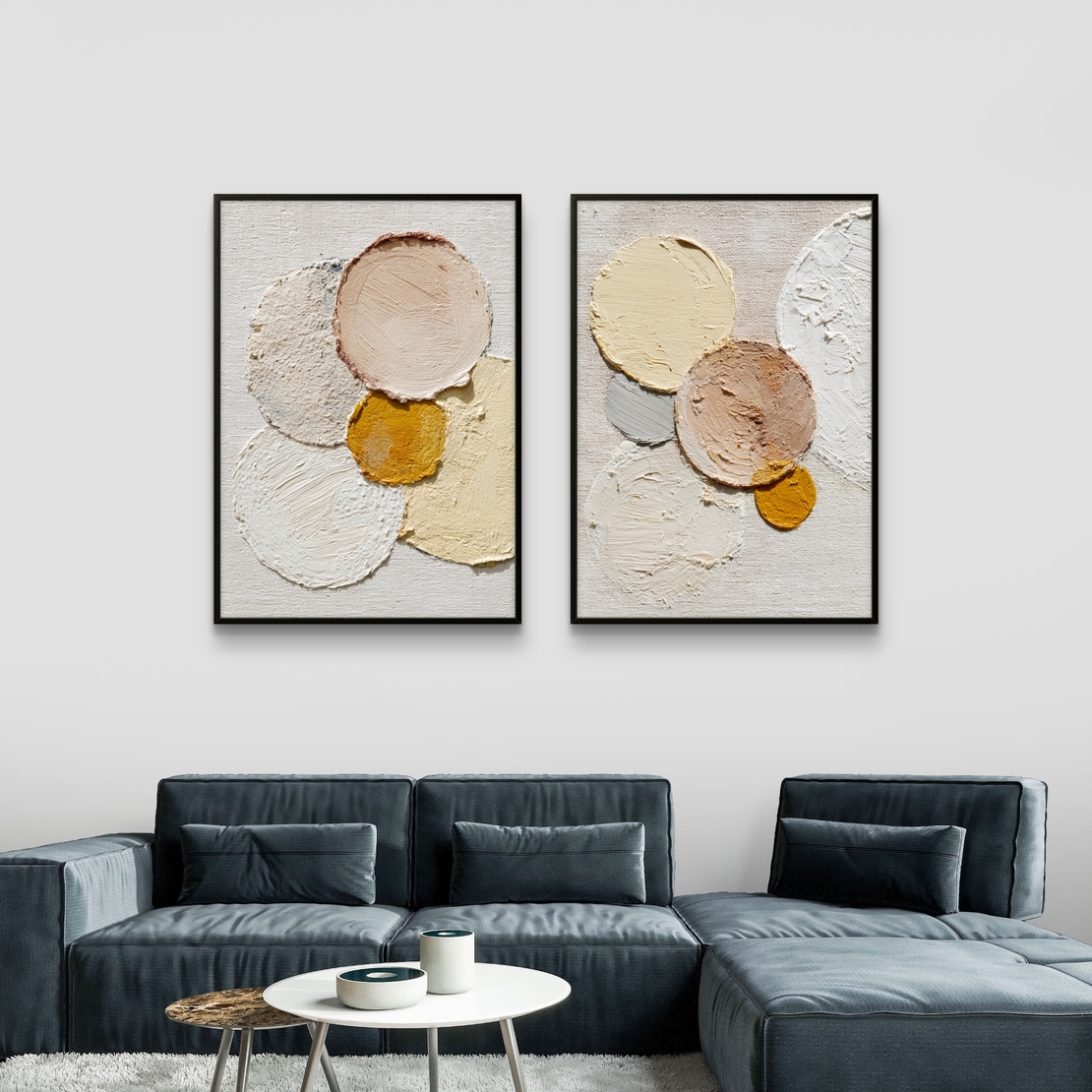 זוג תמונות קנבס עם קומפוזיציית עיגולים בגווני שמנת, בז’ וחרדל, בהדפסה חלקה ללא תבליט, מקולקציית תכשיט לבית.