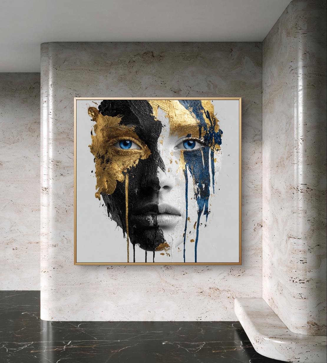 תמונת קנבס מרובעת עם דיוקן נשי אבסטרקטי בשחור ולבן, נגיעות זהב וכחול, הדפסה חלקה ללא תבליט