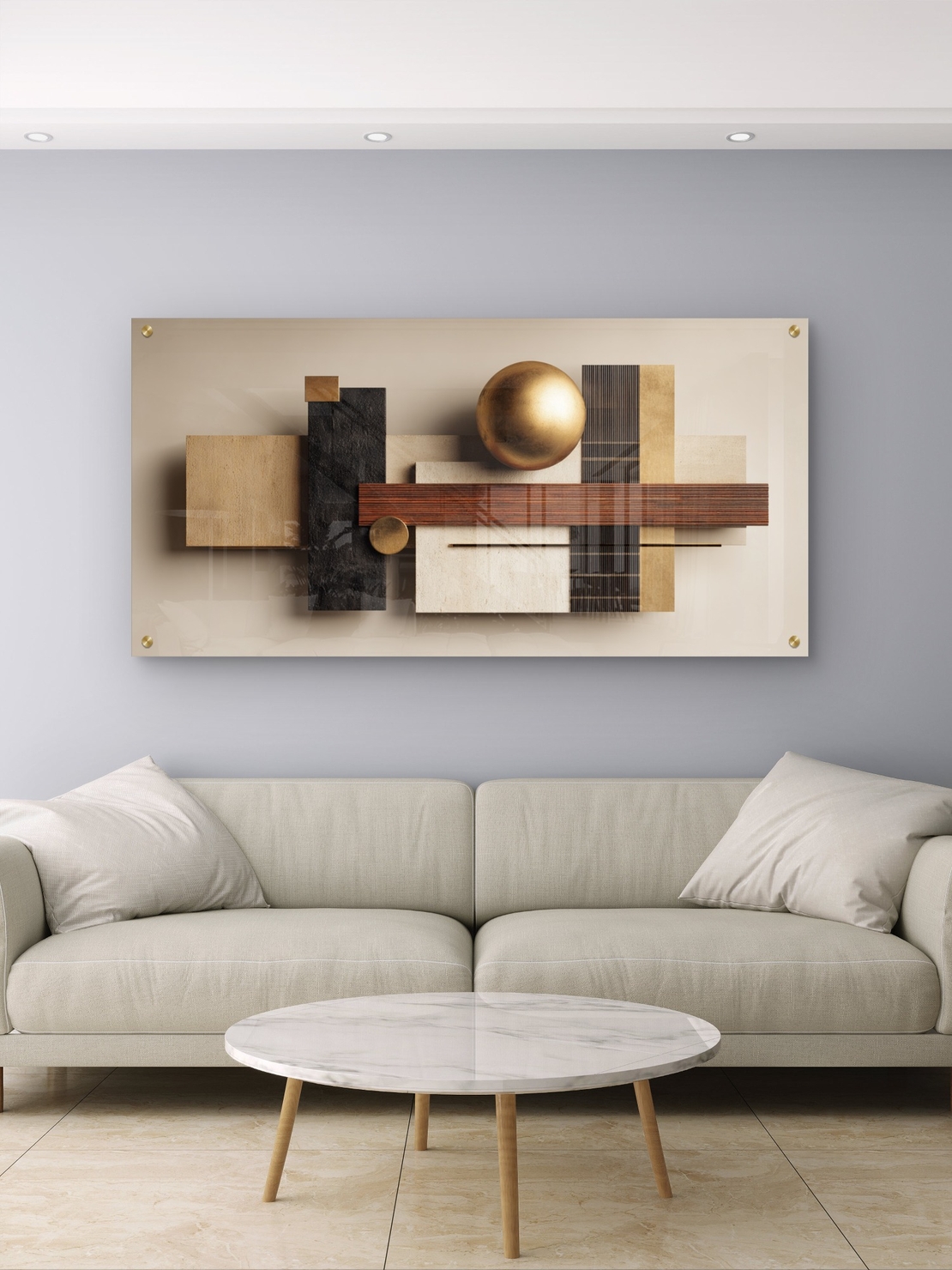 תמונת זכוכית לרוחב בעיצוב גאומטרי מודרני עם כדור זהב, עץ ושיש מתוך קולקציית תכשיט לבית.