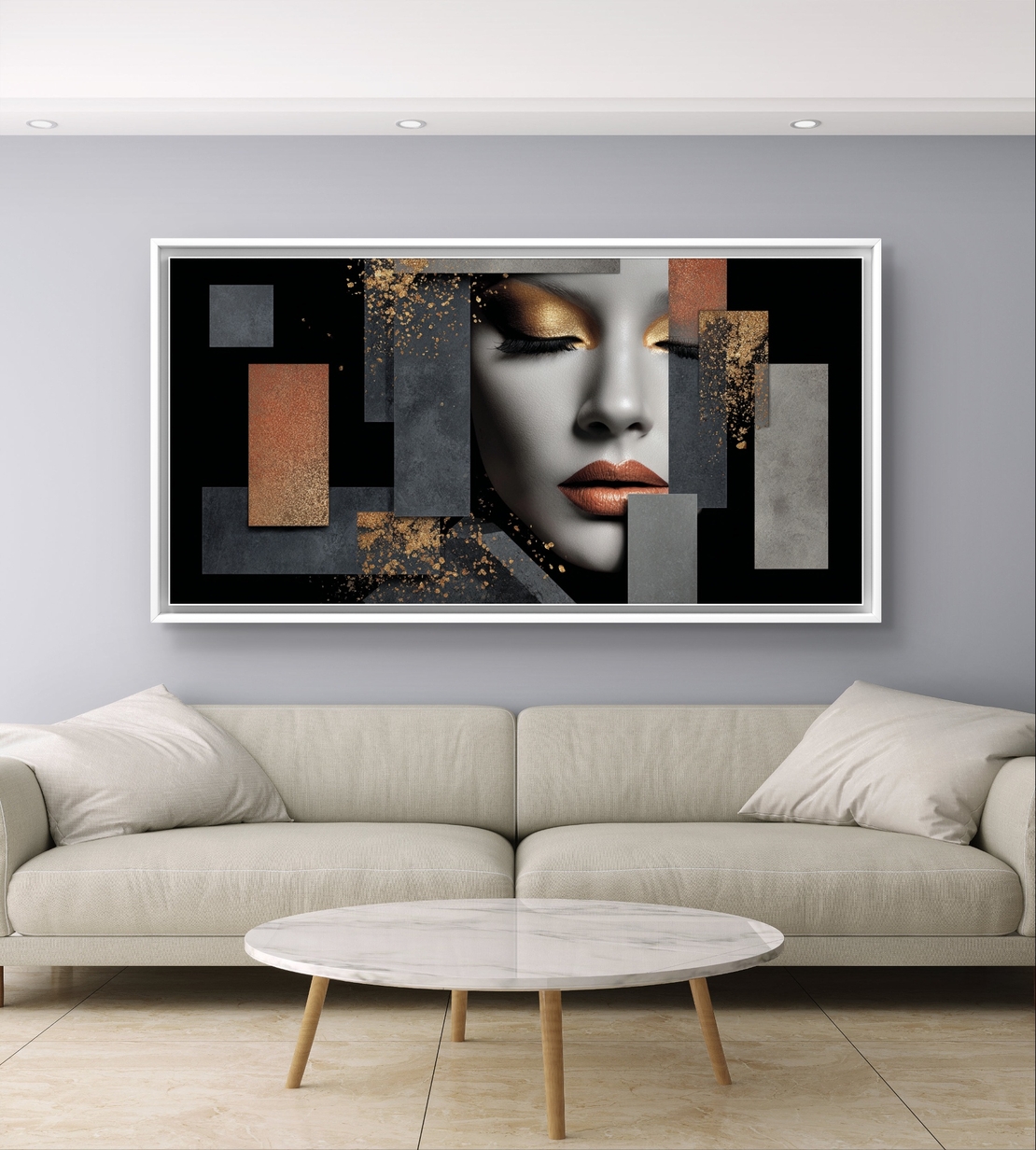 תמונת קנבס עם דיוקן נשי בשחור־אפור ואלמנטים גיאומטריים בגווני נחושת וזהב, בהדפסה חלקה ללא תבליט.