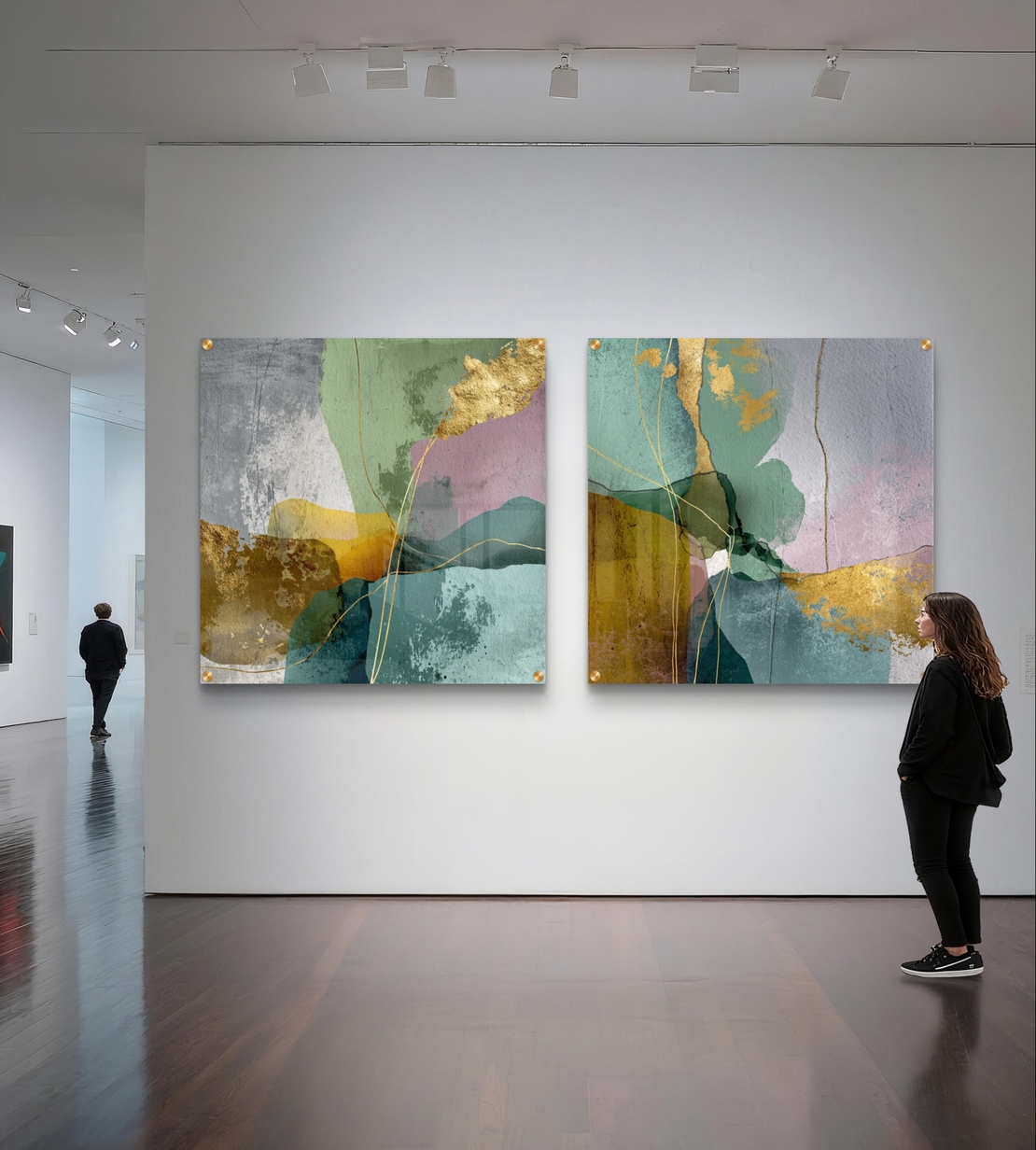 סט תמונות זכוכית מרובעות בגווני ירוק, טורקיז, ורוד וזהב בעיצוב אבסטרקטי – תכשיט לבית