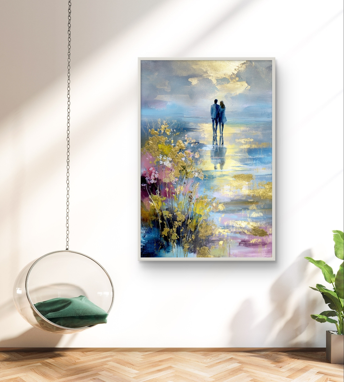 תמונת קנבס אומנותית של זוג עומד מול מים ושמיים בגוונים כחולים וזהב עם מראה ציורי ועדין