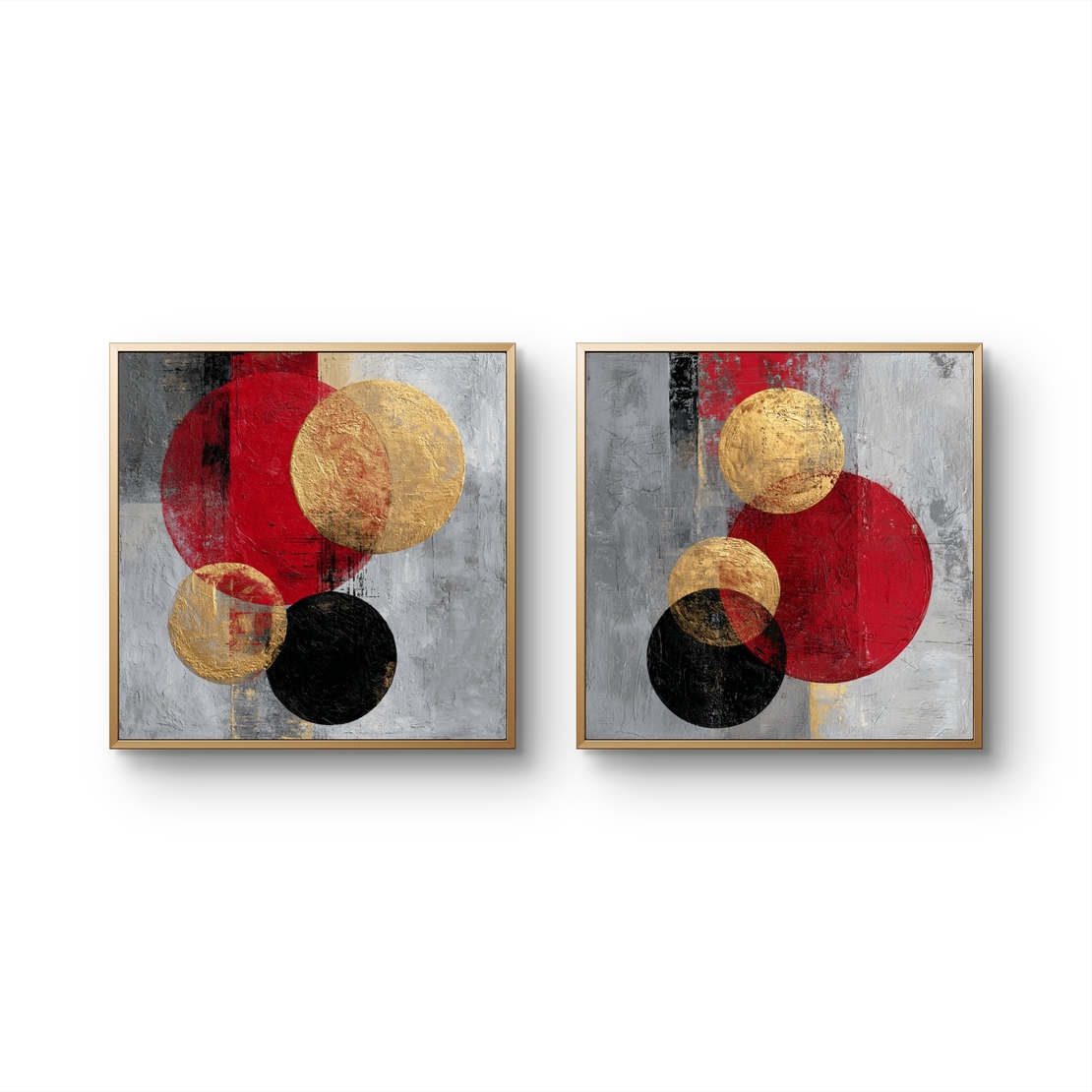 זוג תמונות קנבס מרובעות בעיצוב אבסטרקטי עם מעגלים בגווני אדום, שחור וזהב על רקע אפור, בהדפסה חלקה לעיצוב מודרני ויוקרתי.