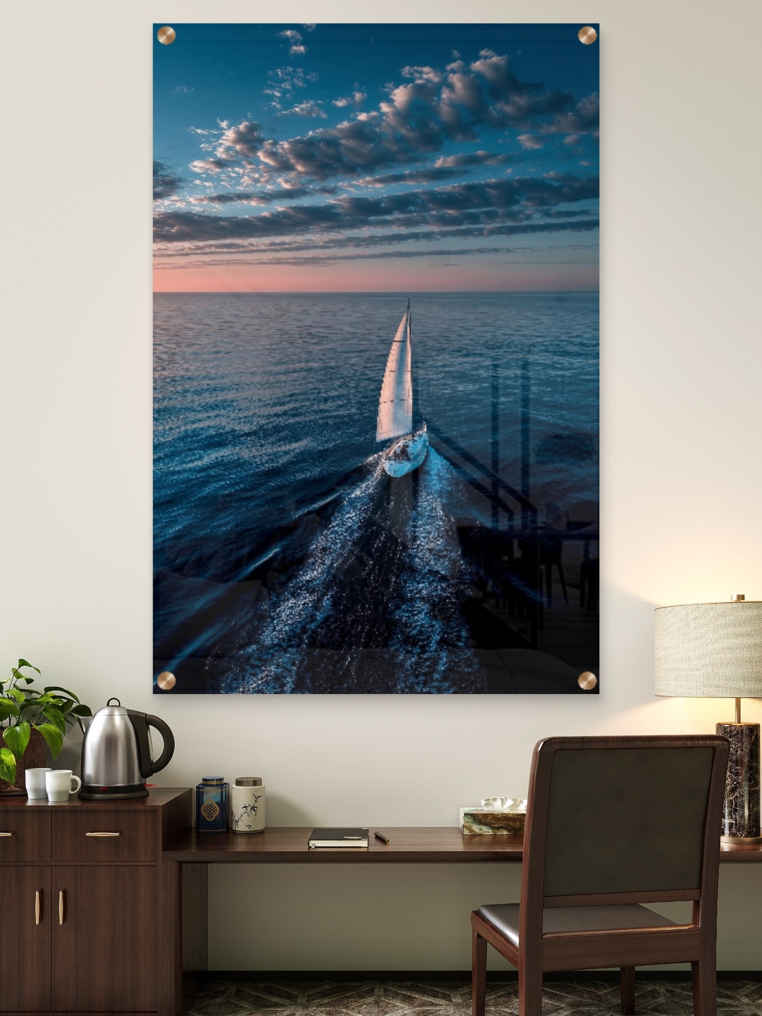 תמונת זכוכית של יאכטה השטה בים לקראת שקיעה – NEXTGEN BY BAR