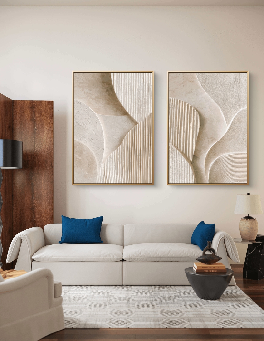 זוג תמונות קנבס בגווני בז ושמנת עם צורות פיסוליות עדינות