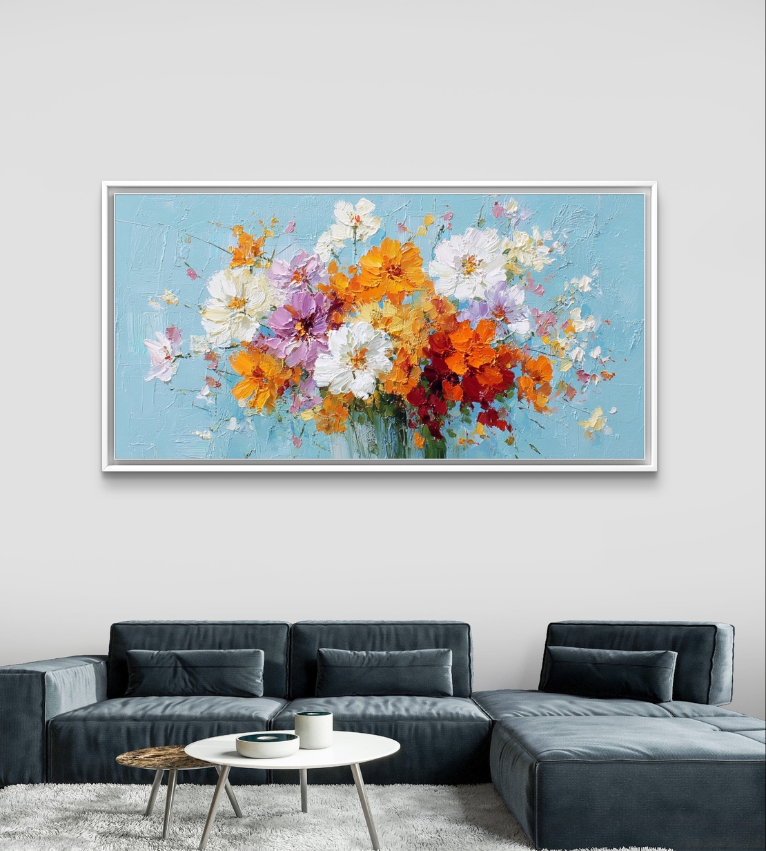 תמונת קנבס של זר פרחים צבעוני על רקע תכלת עם משיכות צבע עשירות