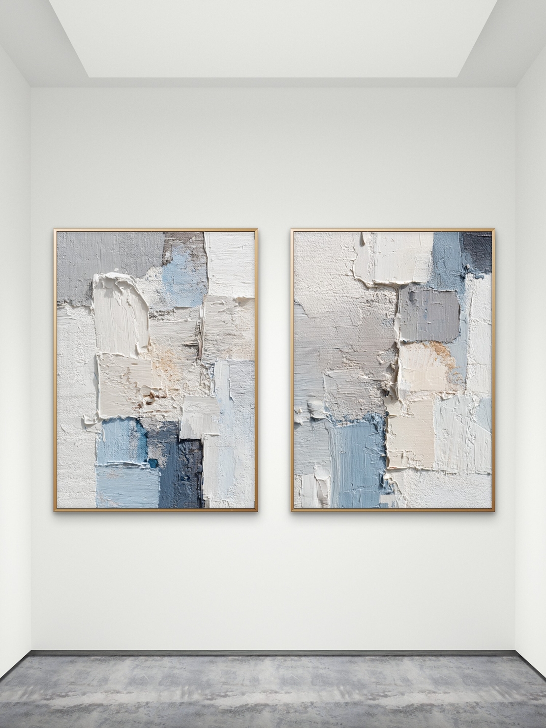 זוג תמונות קנבס אבסטרקט בגווני לבן, אפור וכחול בעיצוב מודרני – הדפסה חלקה ללא תבליט.