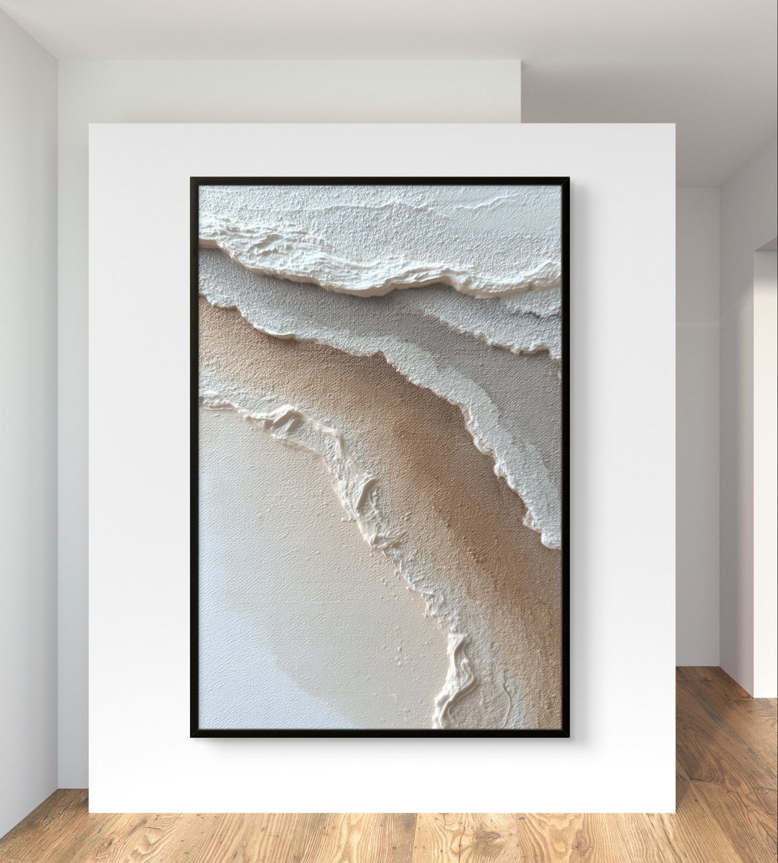 תמונת קנבס אנכית מינימליסטית עם שכבות טקסטורה בגווני חול שמנת ולבן
