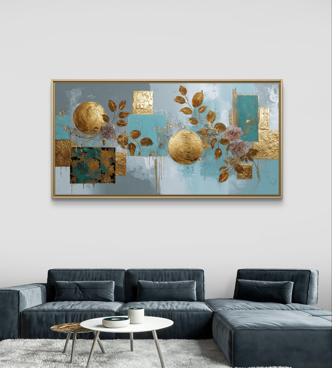 תמונת קנבס לרוחב בעיצוב אבסטרקטי בגווני תכלת וזהב עם אלמנטים גיאומטריים ועלים דקורטיביים לסלון
