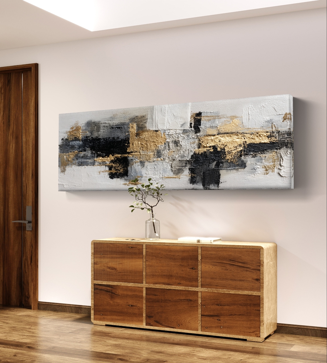 תמונת קנבס פנורמית אבסטרקטית בגווני שחור, לבן ואפור עם נגיעות זהב בעיצוב מודרני ויוקרתי