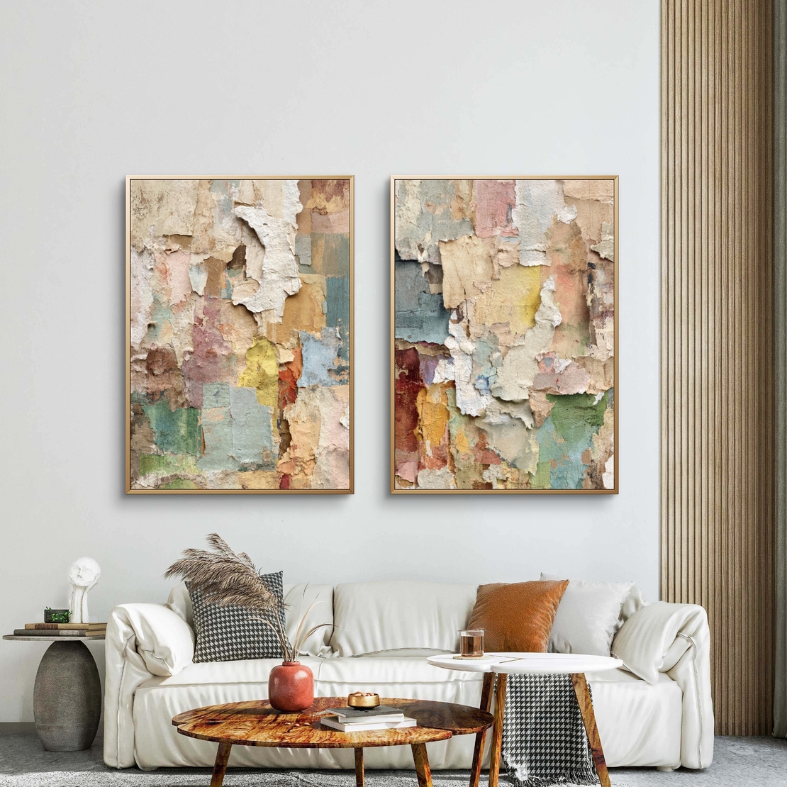 סט תמונות קנבס זוגיות עם שכבות צבע וטקסטורה בהשראת קירות עתיקים בגווני פסטל טבעיים