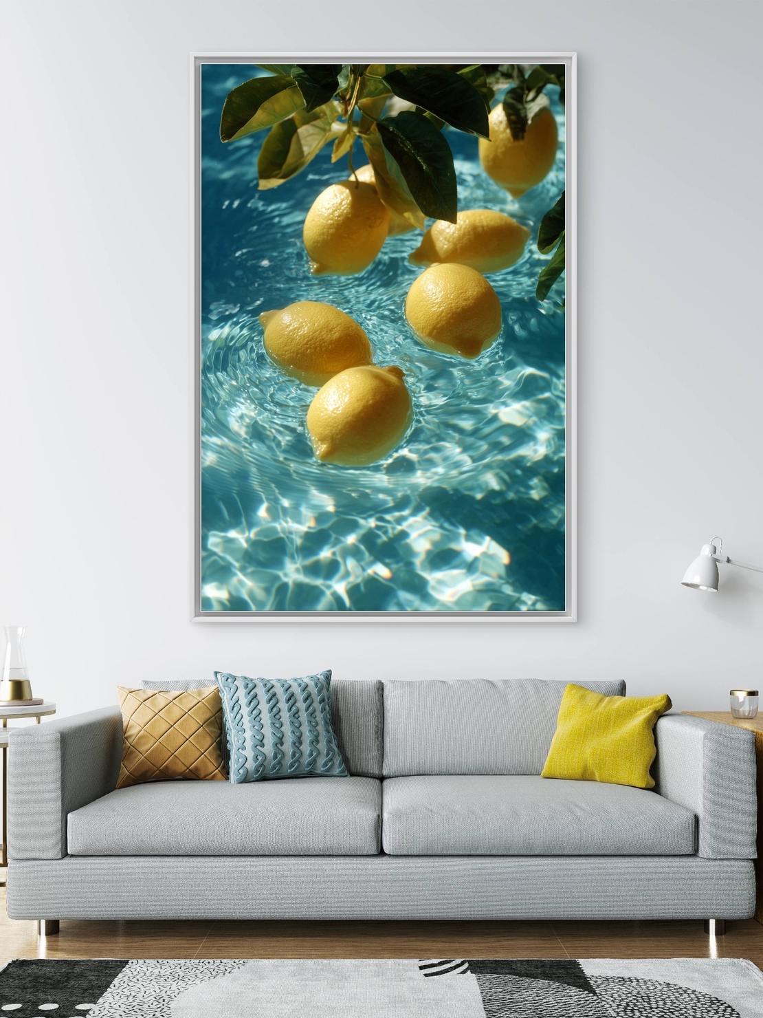 תמונת קנבס לימונים בזרם הקיץ – לימונים צהובים במים צלולים עם אור שמש טבעי, מתוך קולקציית NEXTGEN BY BAR של תכשיט לבית, בהדפסה חלקה ואיכותית במיוחד.