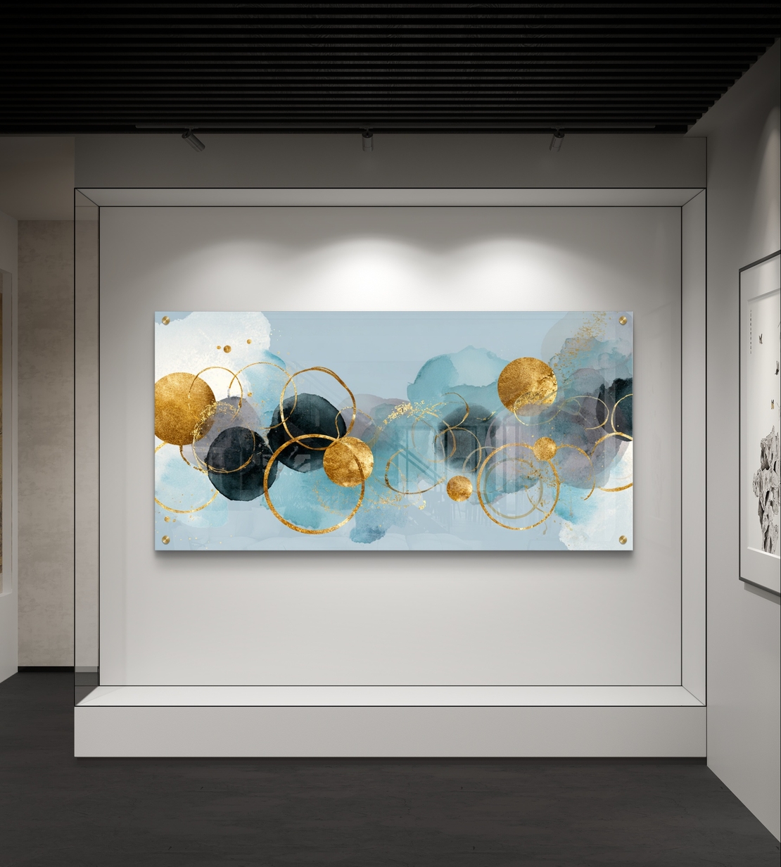 תמונת זכוכית לרוחב עם כתמי כחול ומעגלי זהב במראה אבסטרקטי מודרני, הדפסה חלקה ללא תבליט