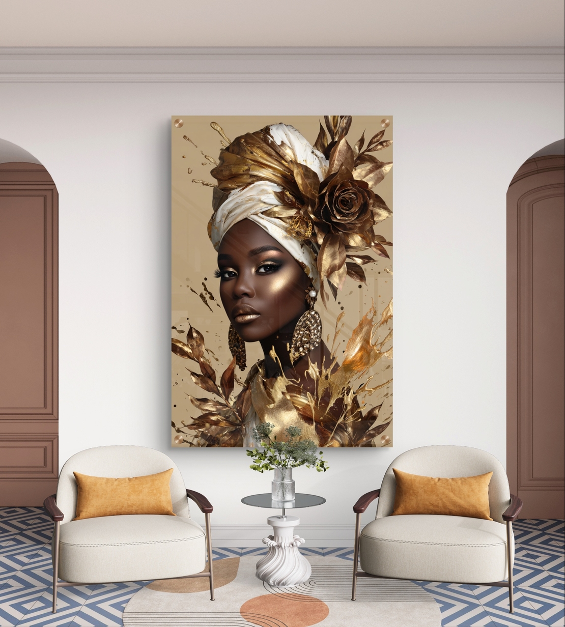 תמונת זכוכית בהדפסה חלקה של דיוקן נשי יוקרתי עם כיסוי ראש ופרח בגווני זהב, ברונזה ושמנת, בעיצוב אלגנטי ומרשים.