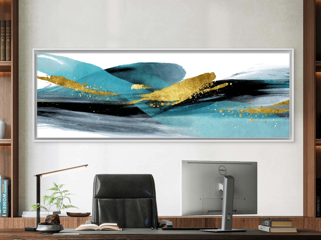 תמונת קנבס פנורמית עם גלים מופשטים בגווני טורקיז ושחור ונגיעות זהב – גלי זהב