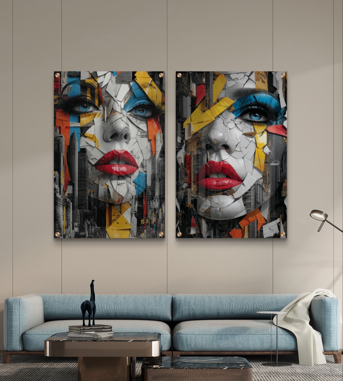 זוג תמונות זכוכית עם דיוקן נשי אבסטרקטי בצבעים דרמטיים ועיצוב מודרני יוקרתי