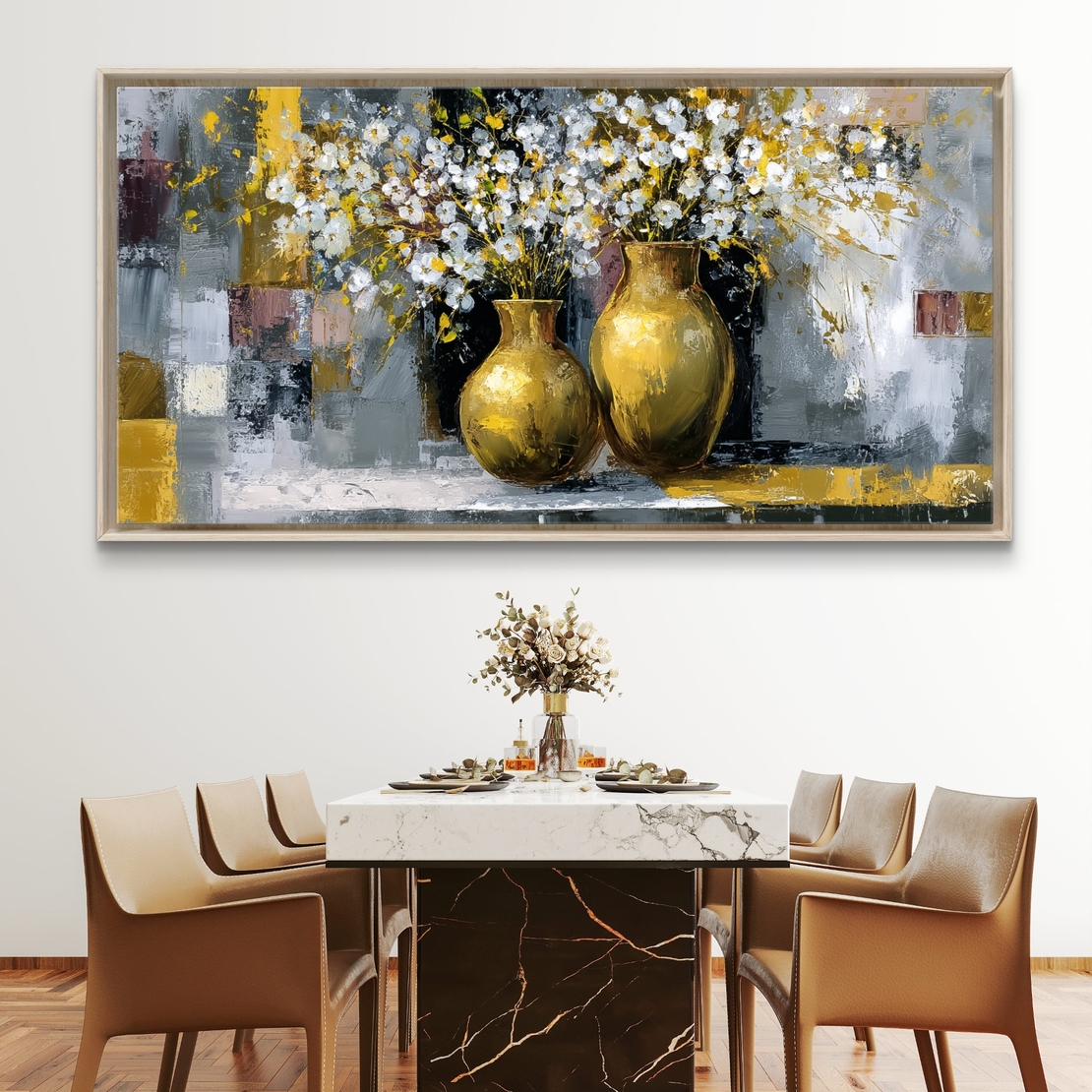 תמונת קנבס Symphony in Gold – שני כדים מוזהבים מלאים בפרחים לבנים על רקע מופשט בגווני אפור וזהב