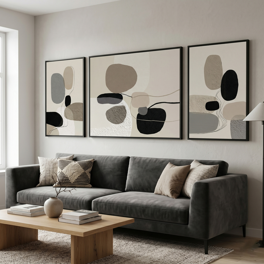 שלישיית קנבס אבסטרקטית בגווני שחור, אבן ובז׳ – דגם RR3313