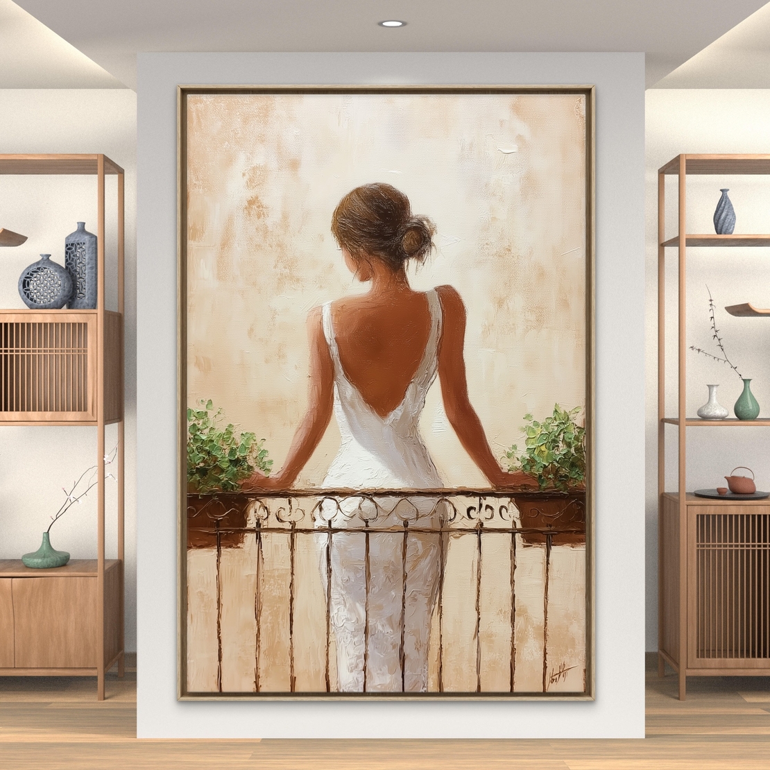 אישה בשמלה לבנה עומדת במרפסת מול רקע שמנת-זהב – תמונת קנבס אלגנטית NEXTGEN BY BAR