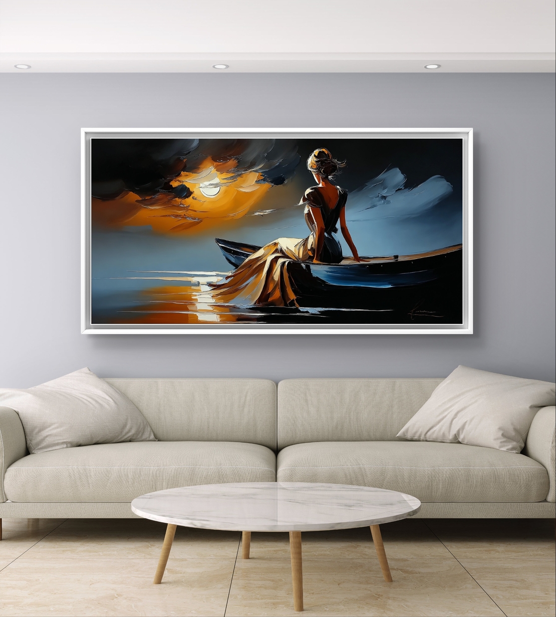 תמונת קנבס של אישה יושבת בסירה מול שקיעה זהובה, בהדפסה חלקה ללא תבליט, מקולקציית תכשיט לבית.