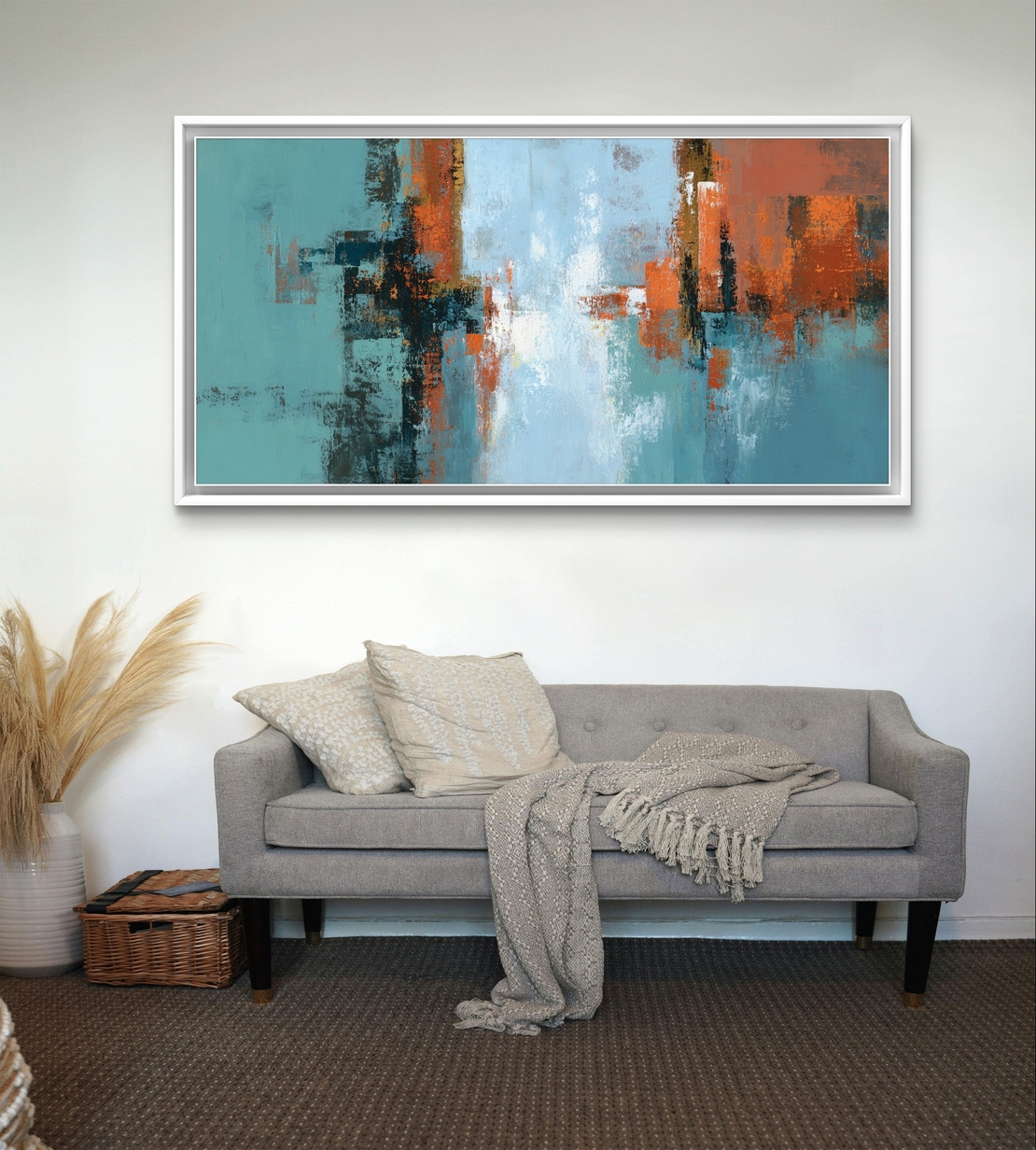 קנבס אורבני מודרני בגווני תכלת, טורקיז וכתום חלודה עם מריחות צבע אמנותיות