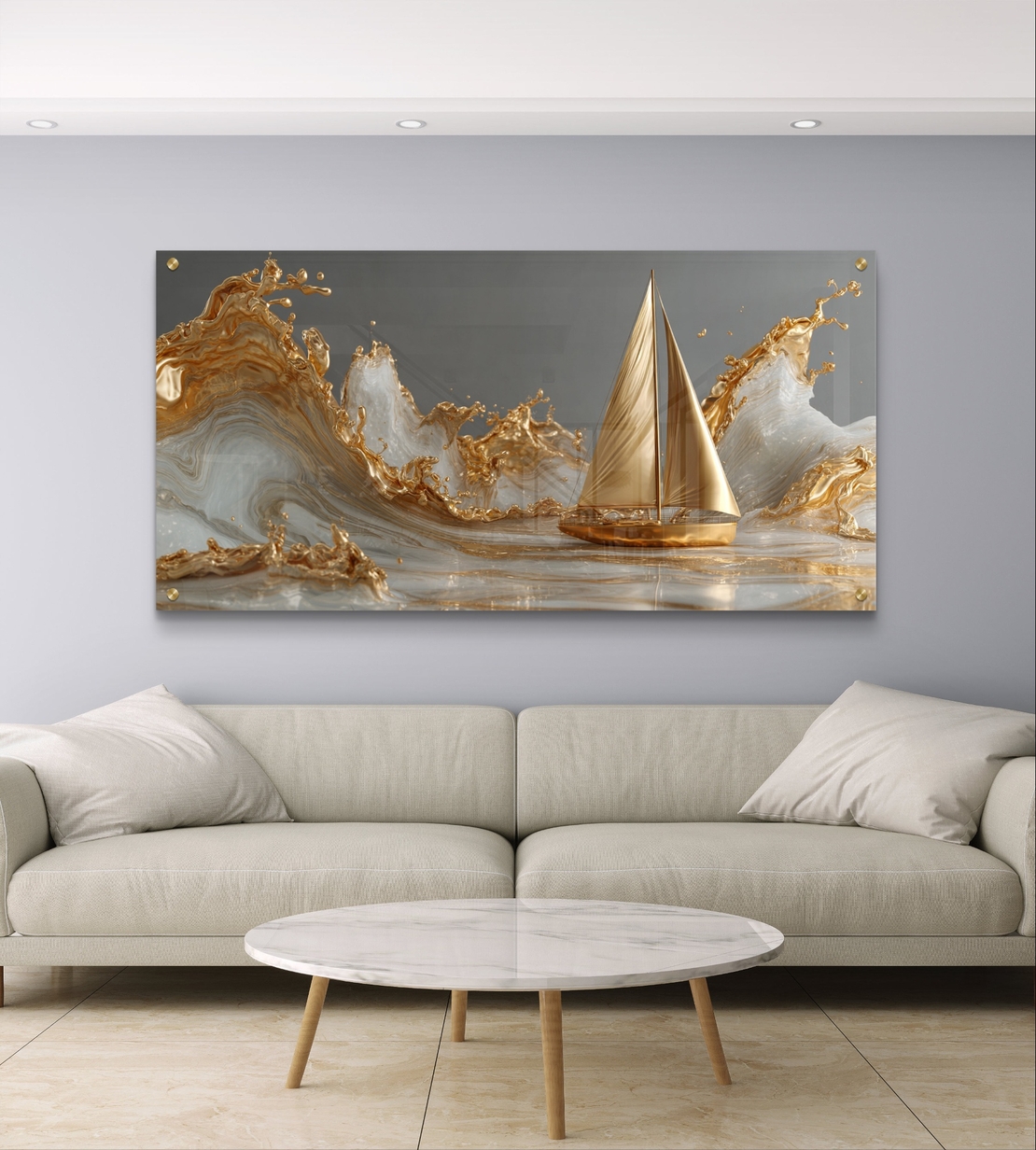 תמונת זכוכית לרוחב עם סירת מפרש מוזהבת החוצה גלים בגווני זהב ואפור בעיצוב יוקרתי לבית