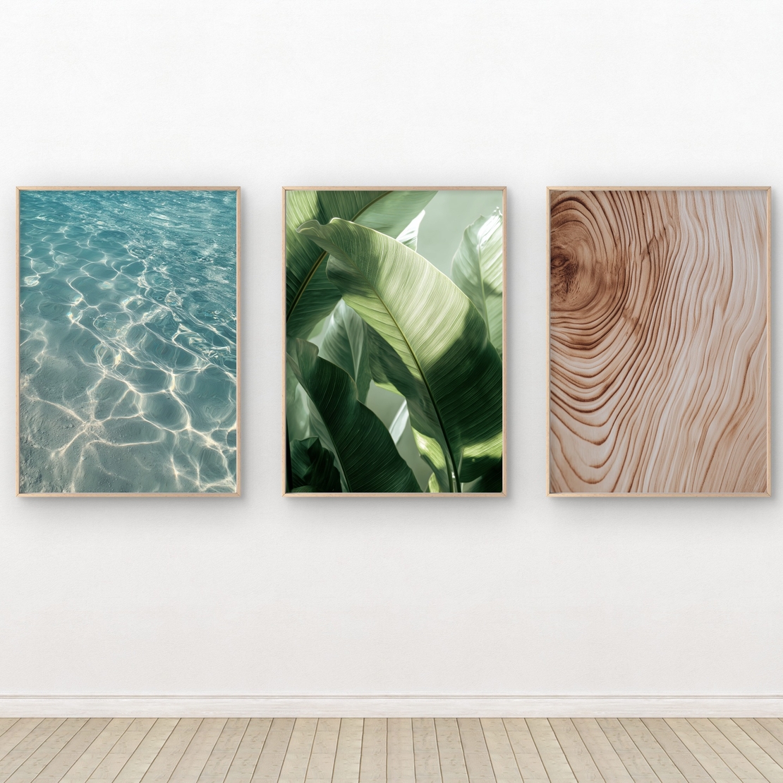 שלישיית תמונות קנבס בעיצוב טבעי – מים צלולים, עלים ירוקים ועץ בגוון בז’, מהקולקציה של תכשיט לבית, NEXTGEN BY BAR.