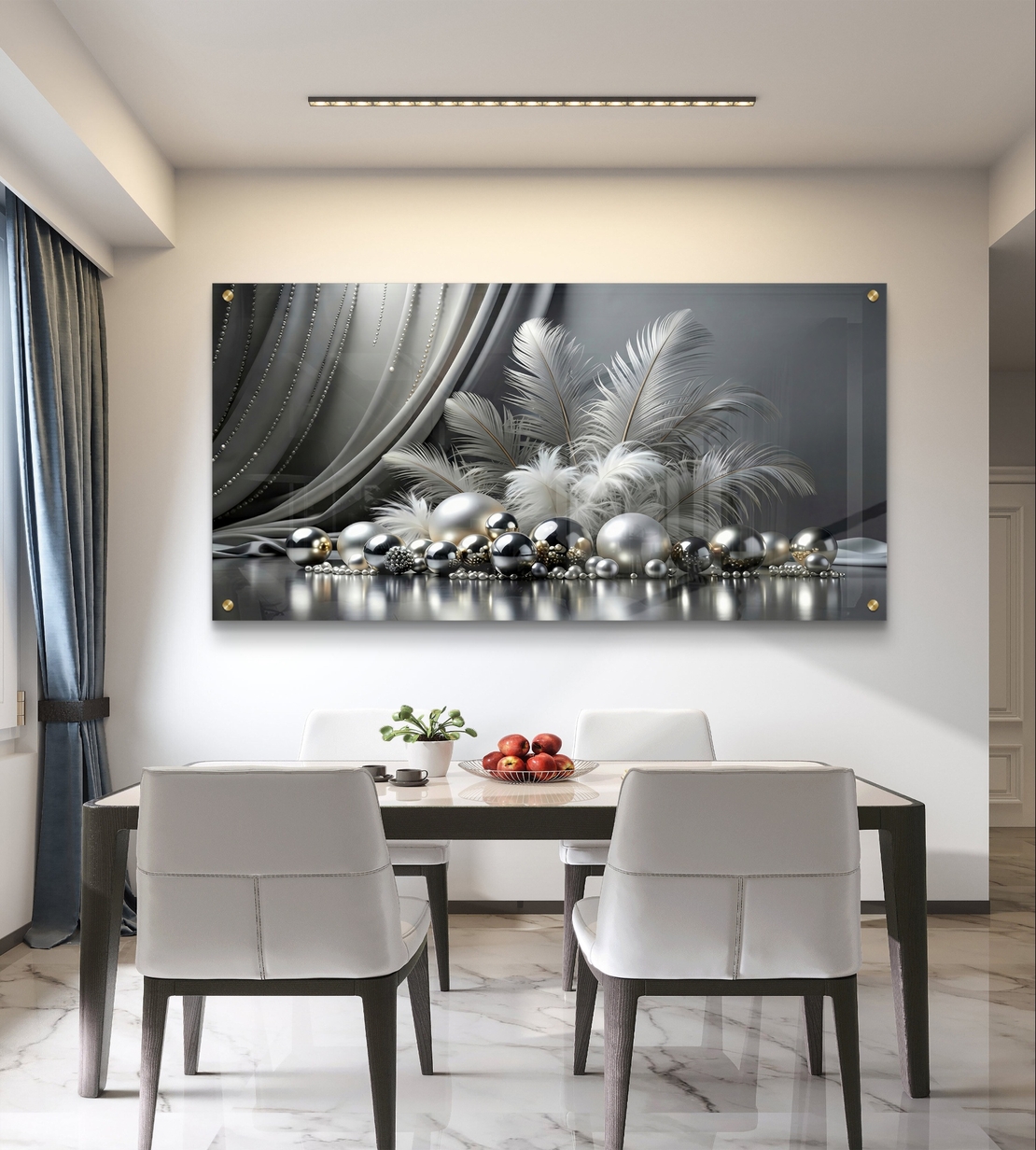 כסף בנוצות – תמונת זכוכית נוצות וכדורים כסופים בשחור-לבן יוקרתי | PN1003