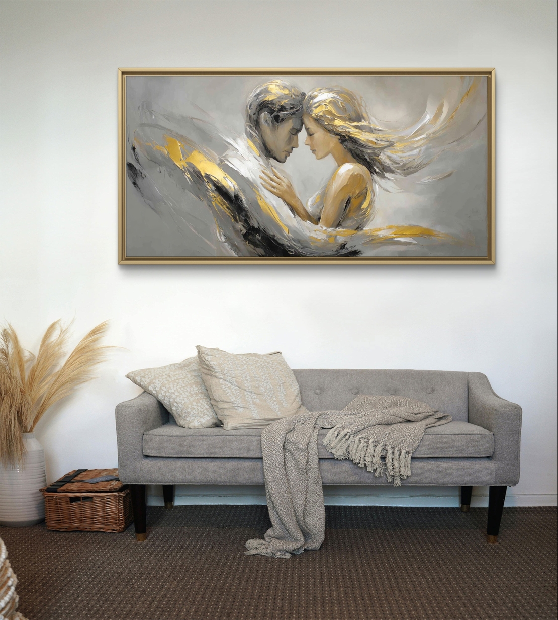 רגע של זהב – תמונת קנבס זוג רומנטי באפור וזהב בעיצוב אלגנטי | TF3452