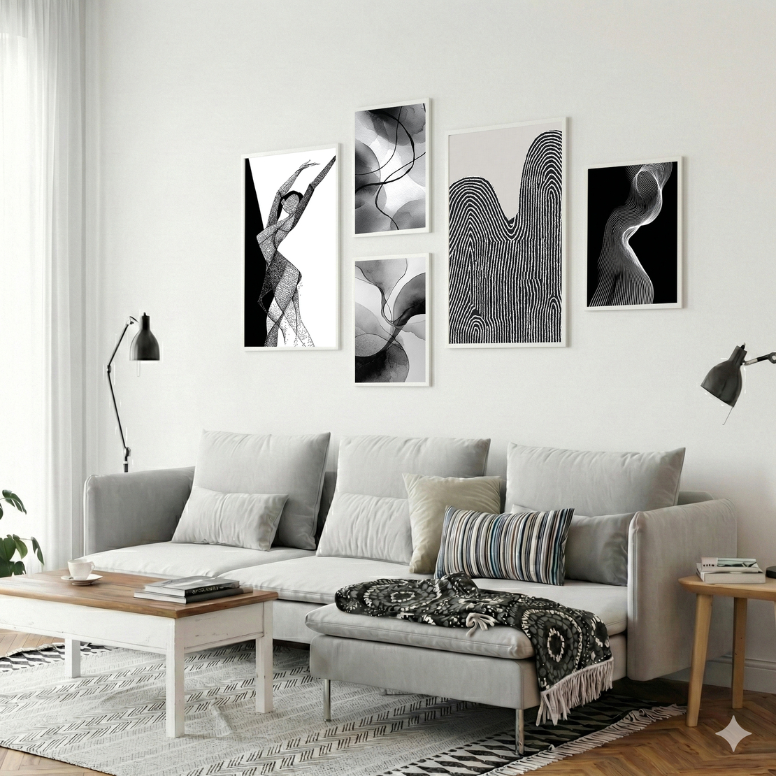 סט קנבס של חמש תמונות אבסטרקטיות בשחור ולבן בעיצוב מודרני ומינימליסטי