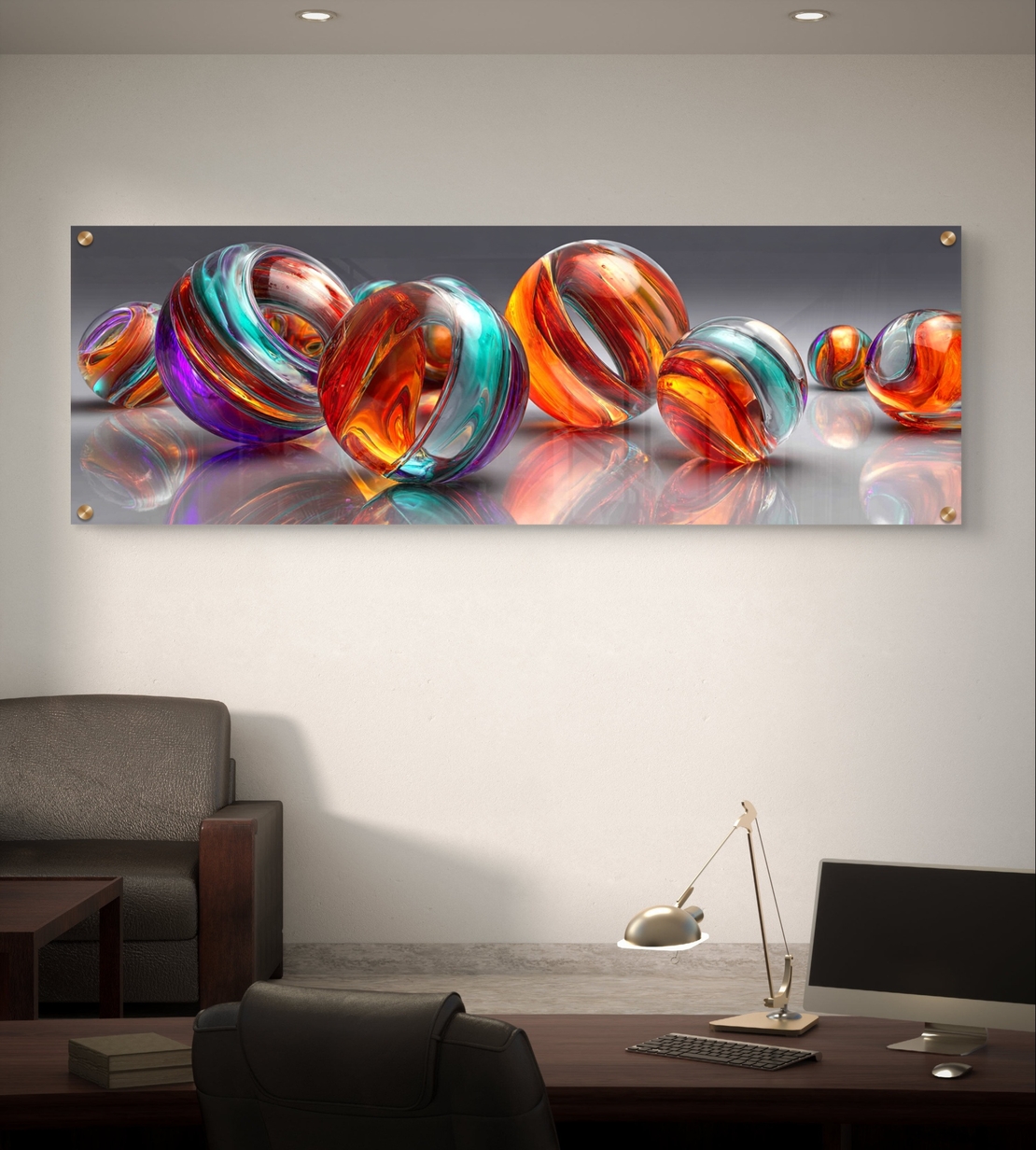 תמונת זכוכית פנורמית אבסטרקטית עם אלמנטים צבעוניים מבריקים בגווני כתום, טורקיז וסגול בעיצוב מודרני ויוקרתי