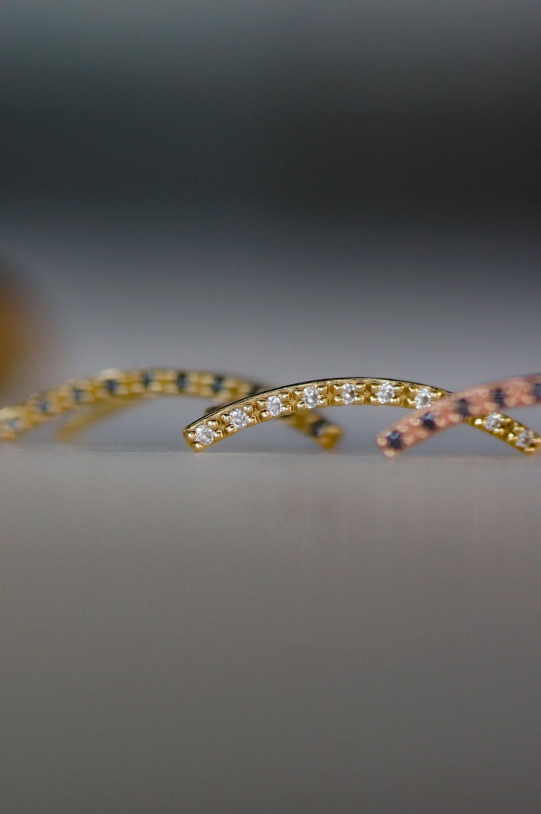 עגיל מטפס יהלומים שחורים