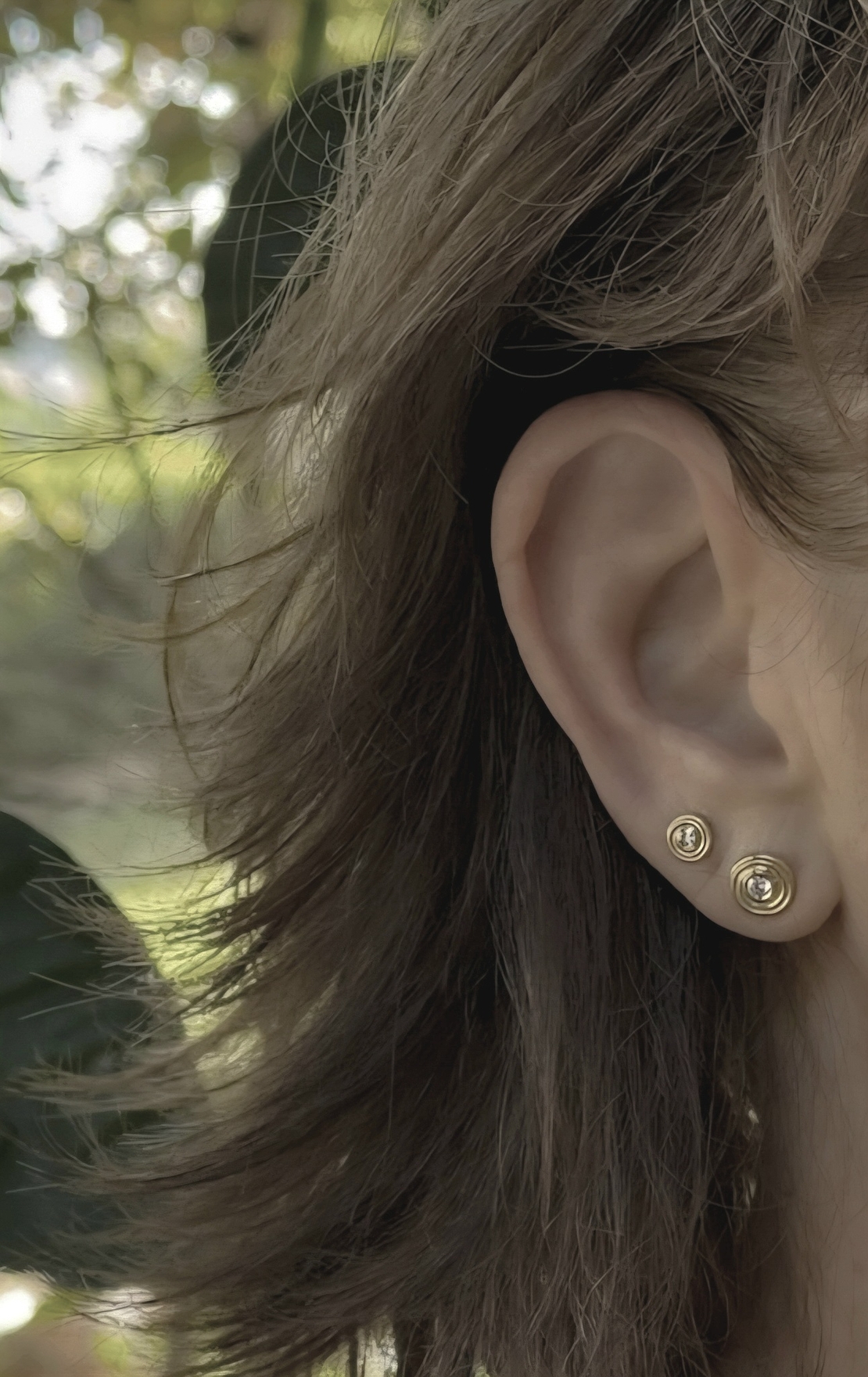 עגיל spira גדול יהלום לבן