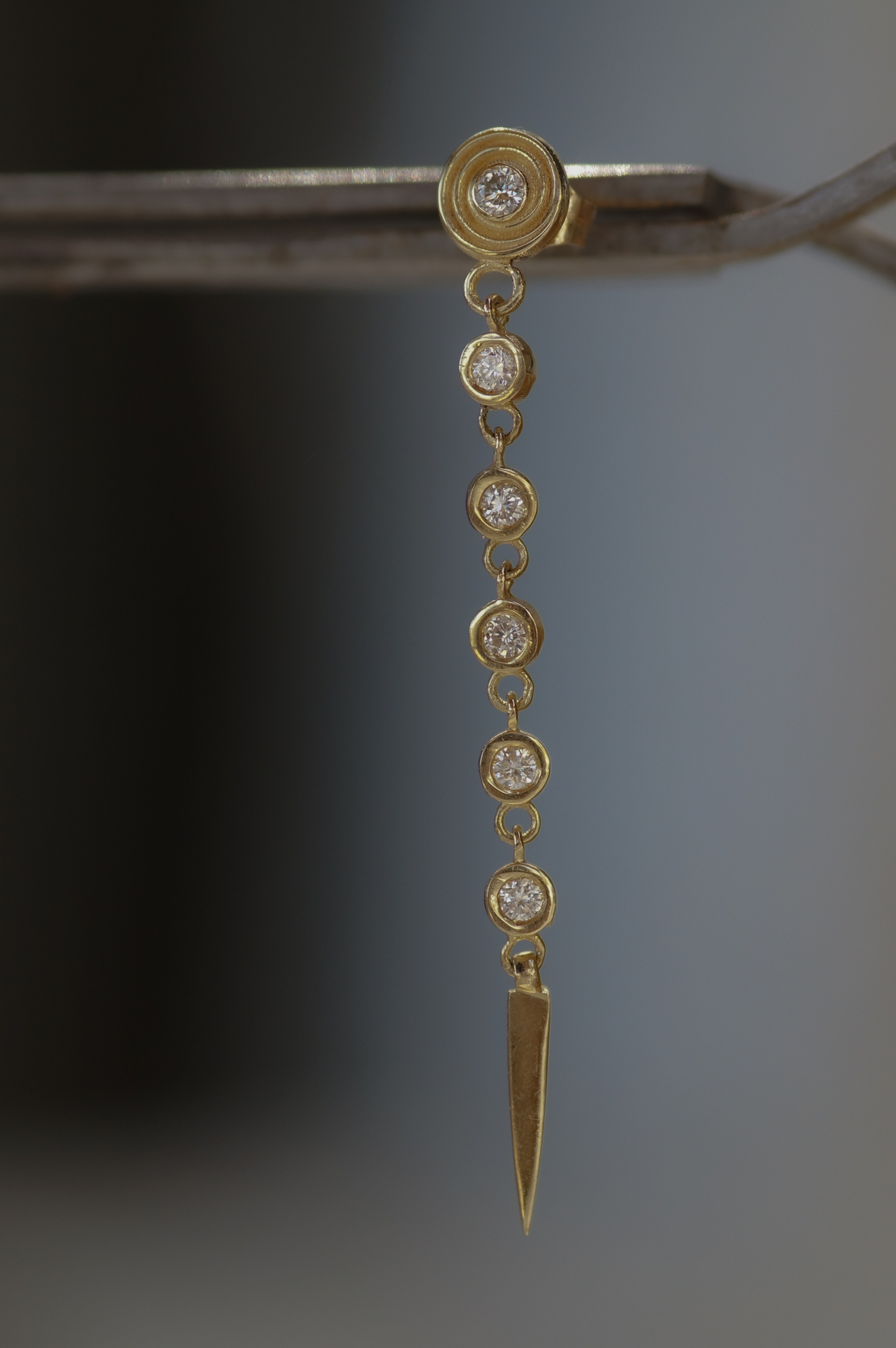 עגיל spira drop יהלומים לבנים