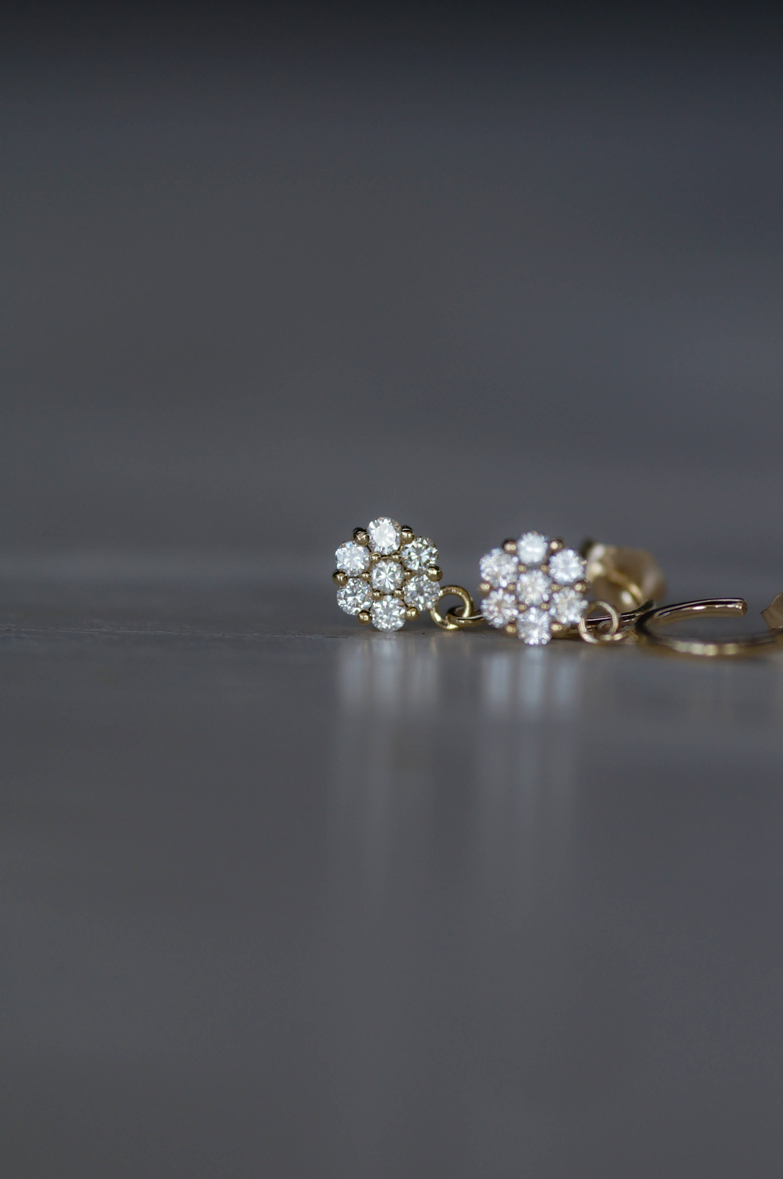 עגיל פלורי יהלומים לבנים